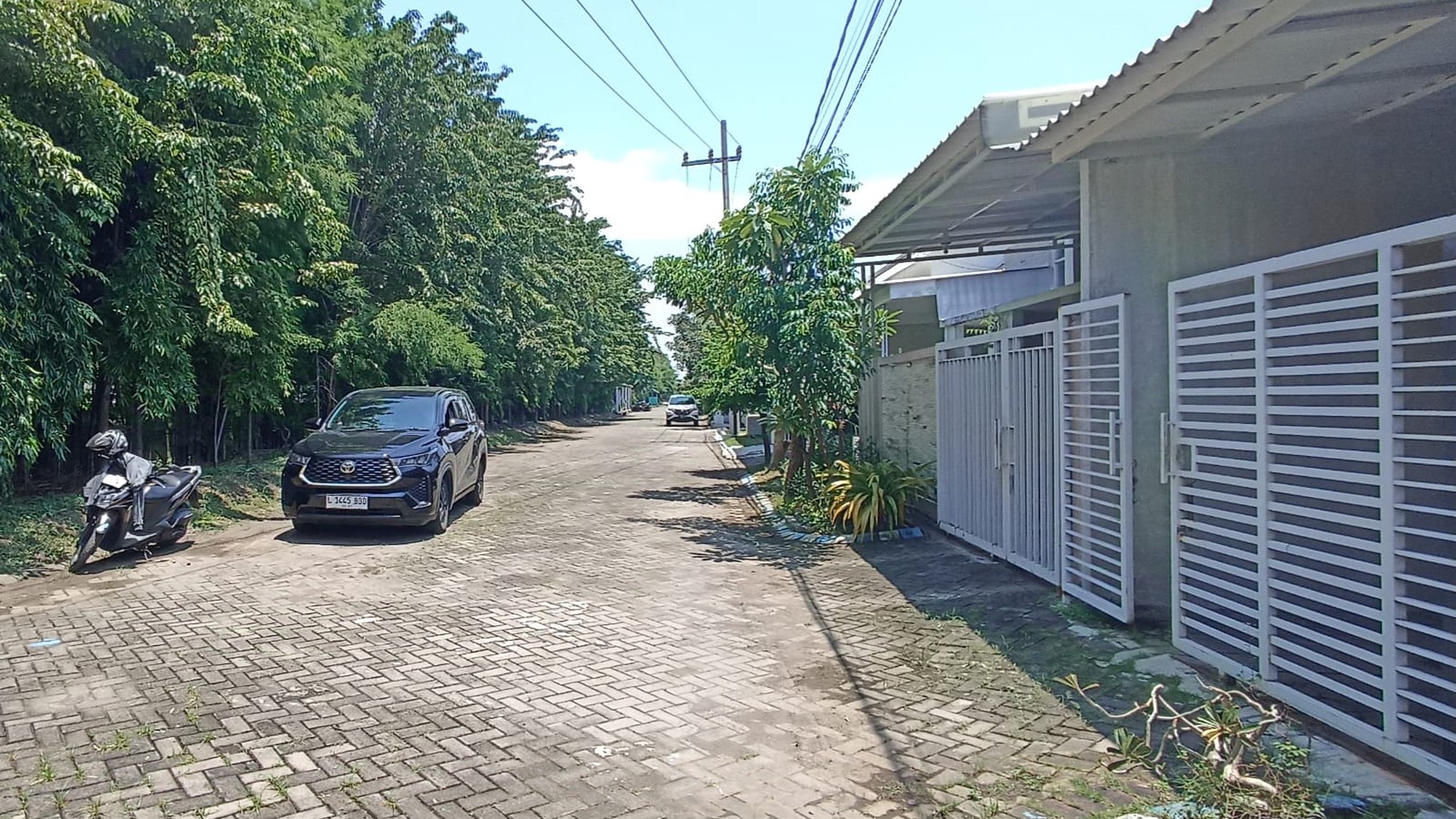 DIJUAL RUMAH SIAP HUNI - VALENCIAN GARDEN, GEDANGAN