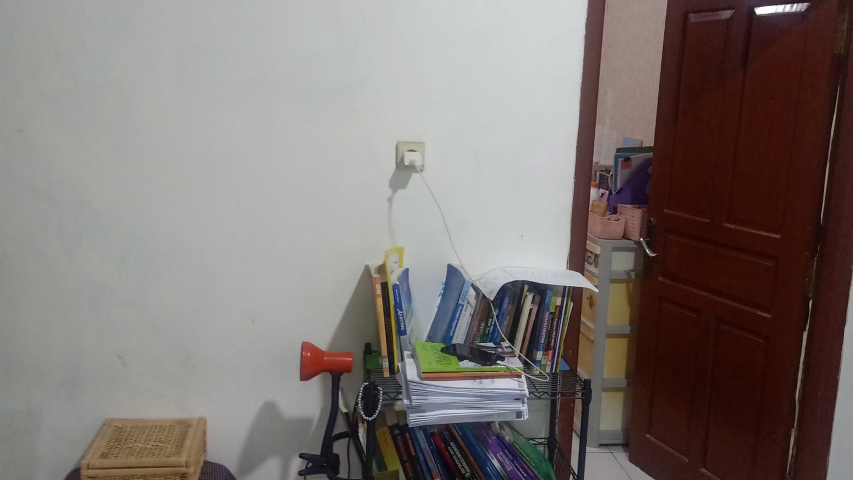 Rumah Lokasi Strategis bebas banjir di Pamulang Tangerang Selatan