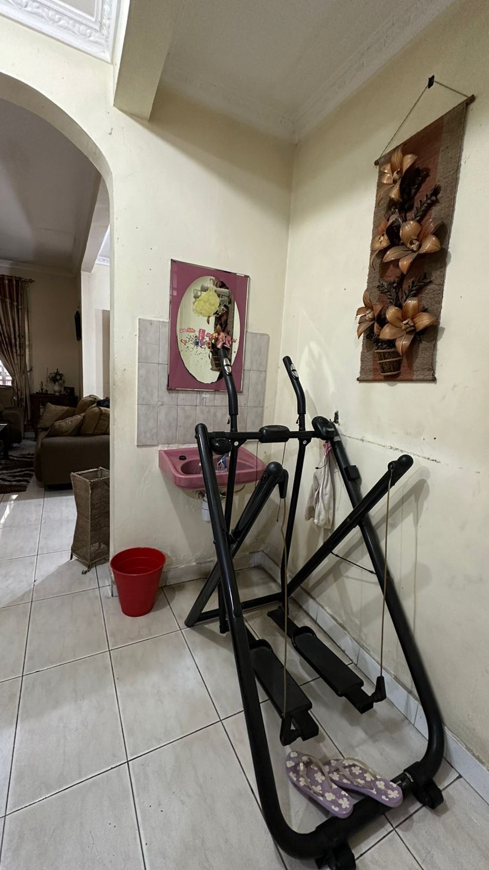 Rumah Tinggal Akses Jalan 2 Mobil Di Pondok Ranji Bintaro Tangerang