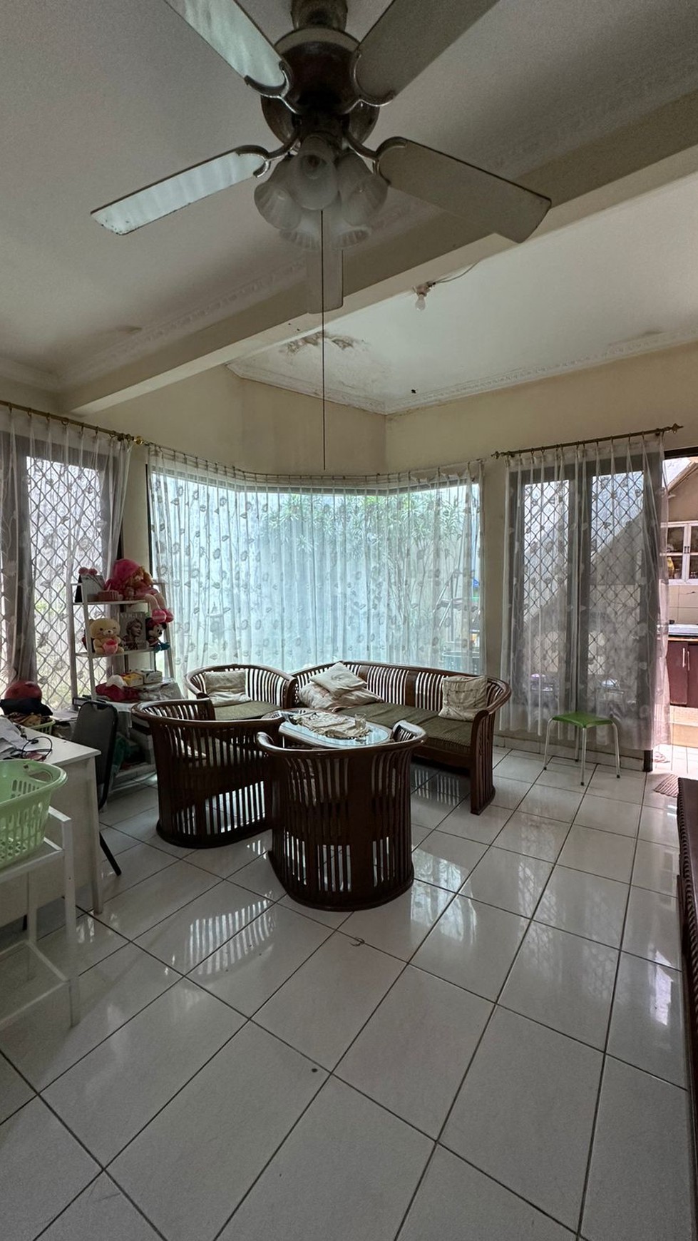 Rumah Tinggal Akses Jalan 2 Mobil Di Pondok Ranji Bintaro Tangerang