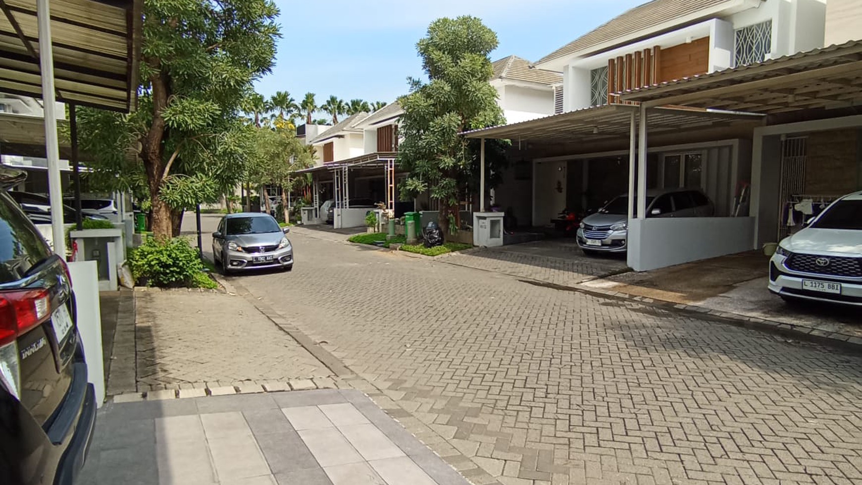 Rumah Cluster Harewood Royal Residence, Surabaya