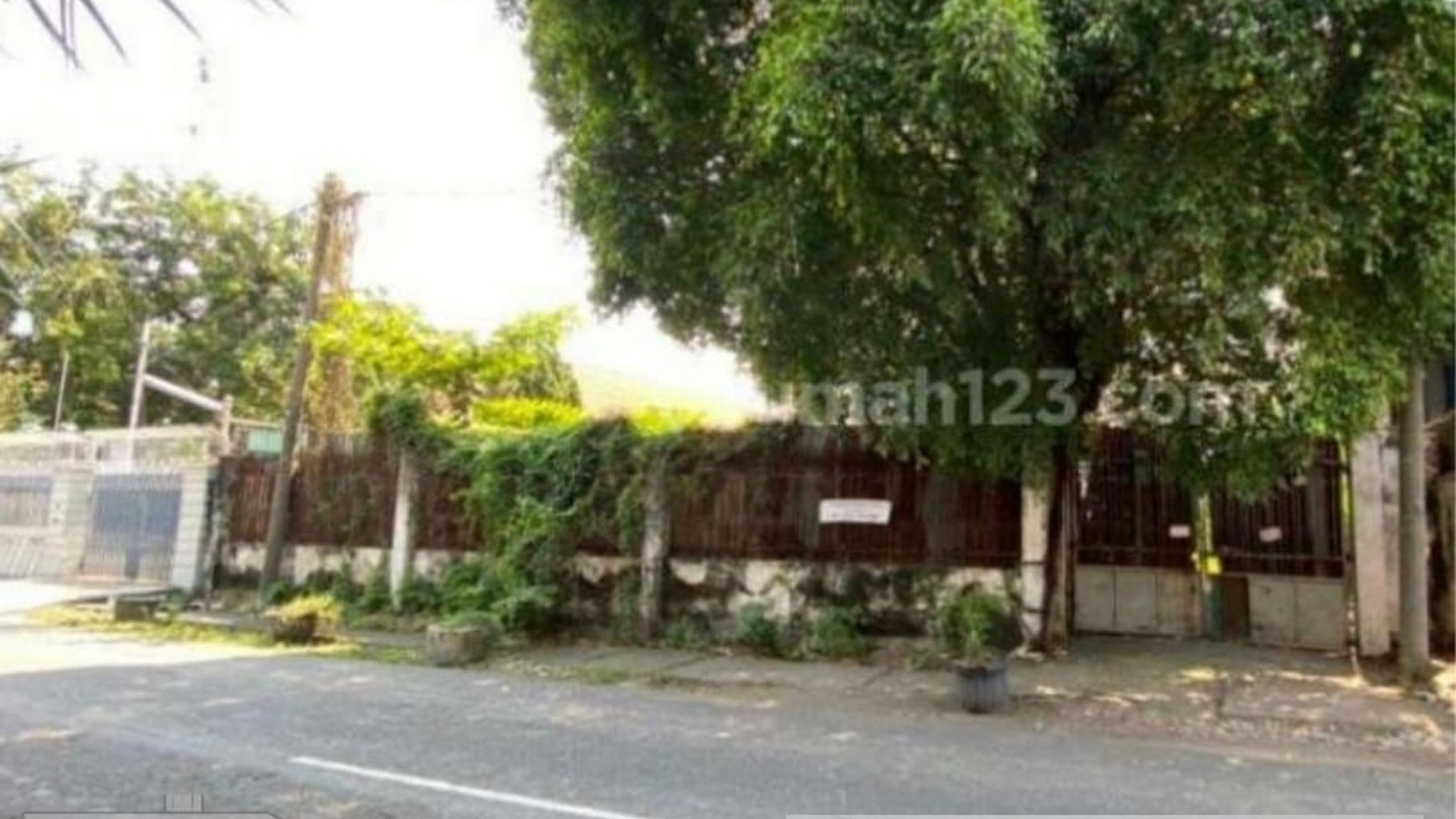 TANAH 1160 M2 TANAH DI SURABAYA PUSAT KOTA JALAN EMBONG GAYAM