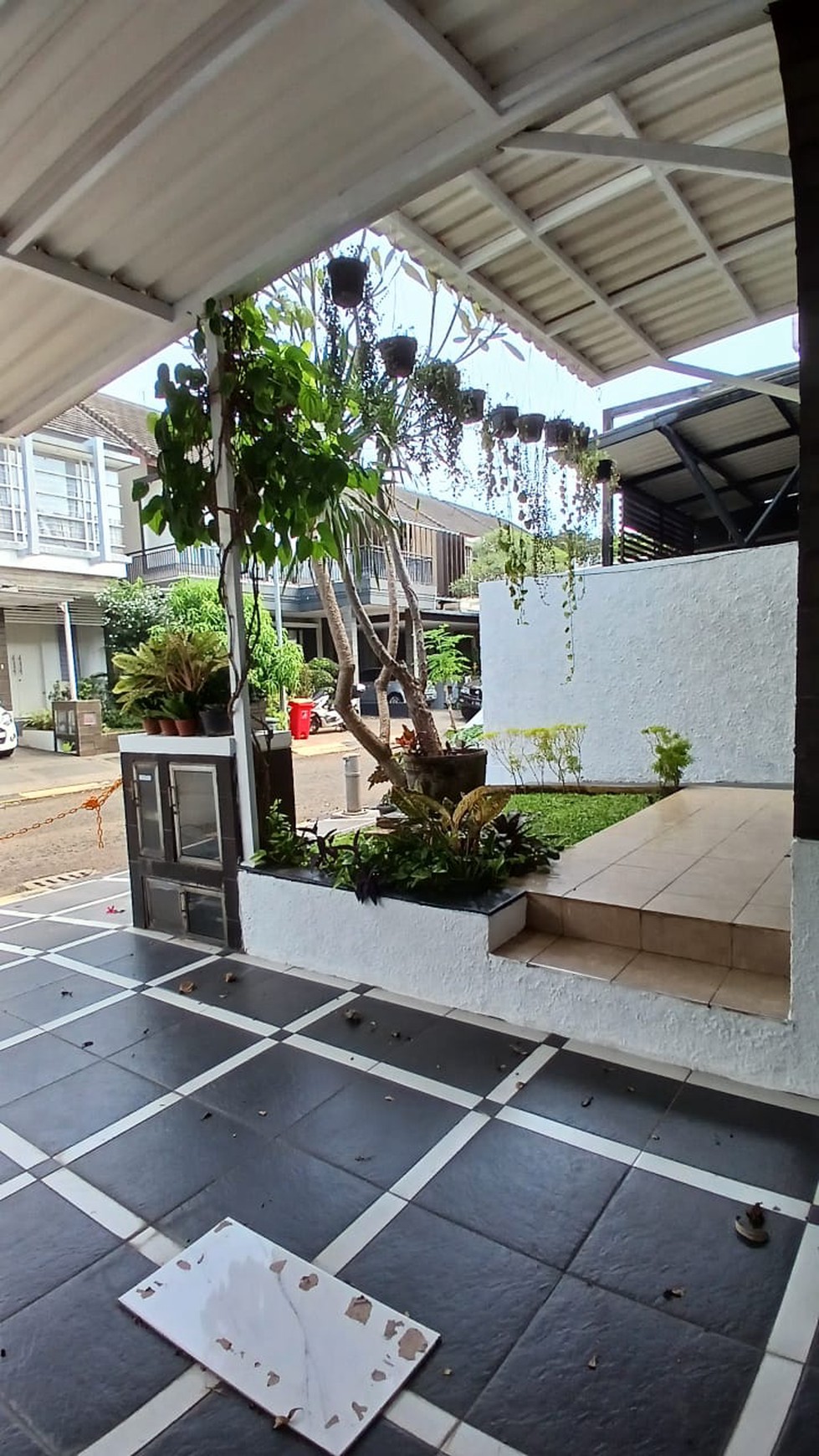 Rumah 2 Lantai Siap Huni dengan Hunian Nyaman dan Asri @Bintaro Sektor 9