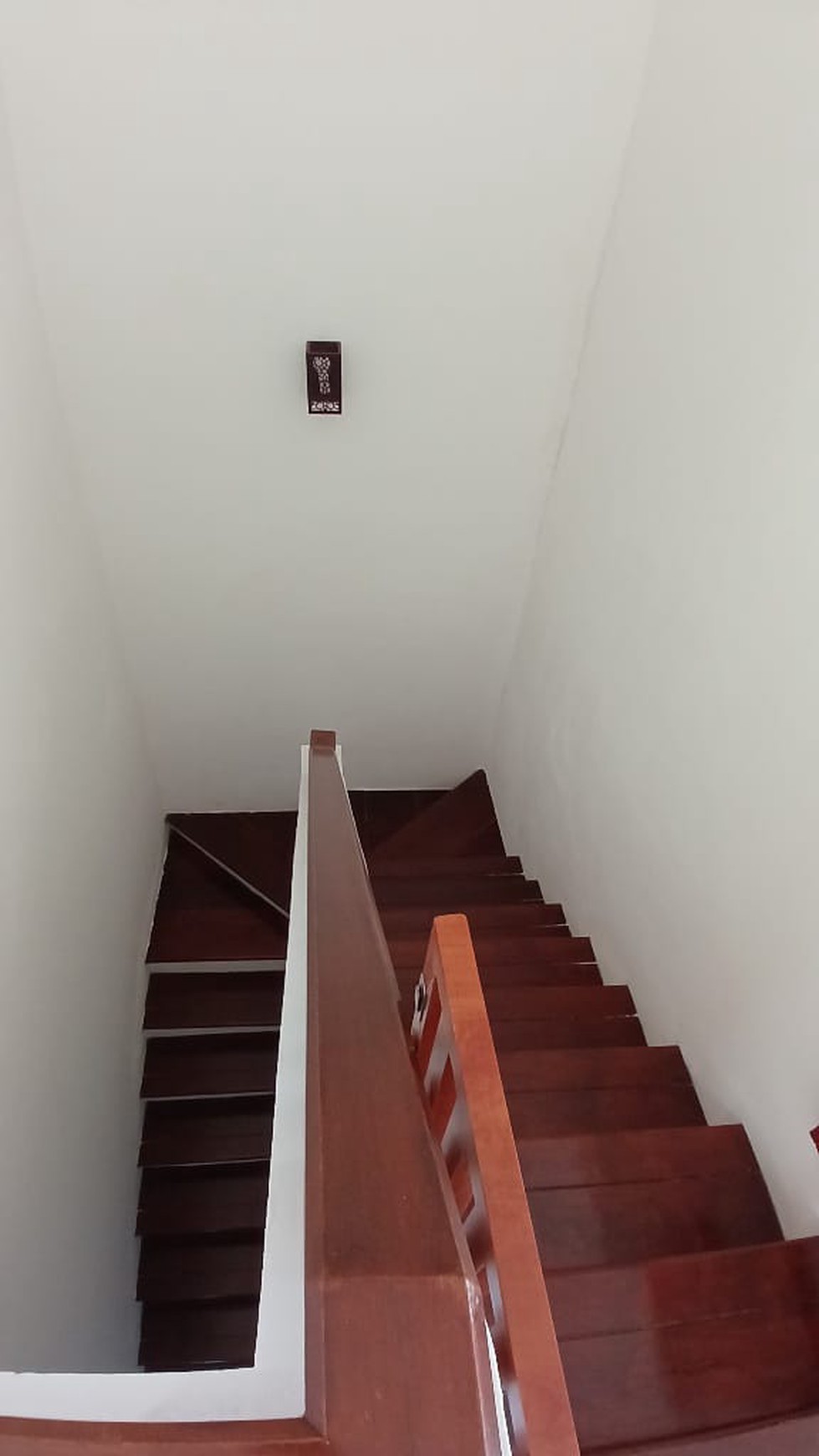 Rumah 2 Lantai Siap Huni dengan Hunian Nyaman dan Asri @Bintaro Sektor 9