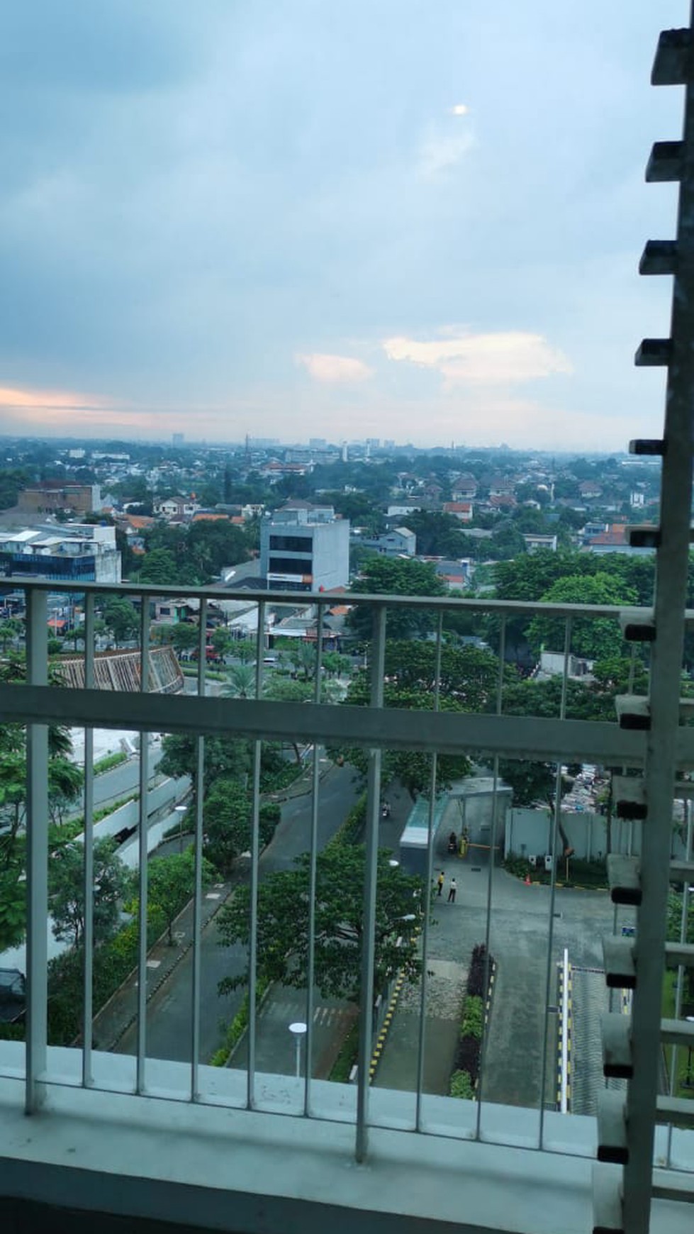 Di Jual Apartemen Aspen Admiralty Fatmawati Jl. RS Fatmawati Raya Cilandak - Jakarta Selatan