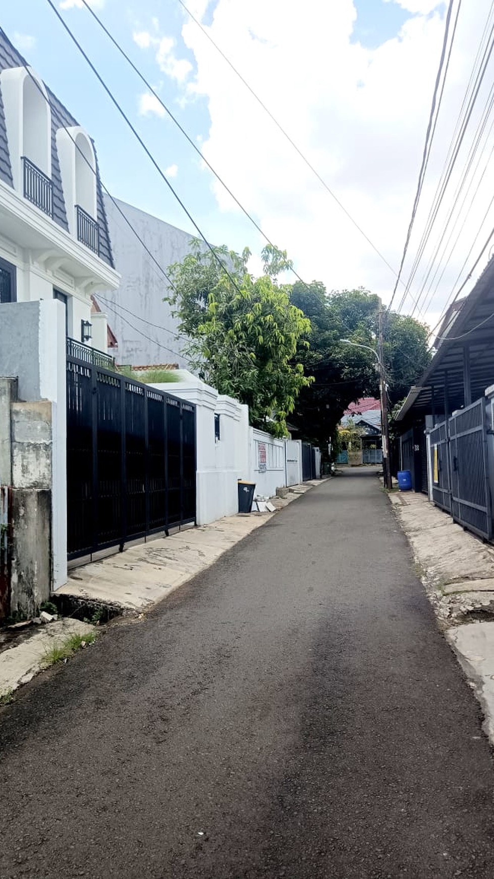 Di Jual Rumah Tua di Jl Ciomas Kebayoran Baru Jakarta Selatan