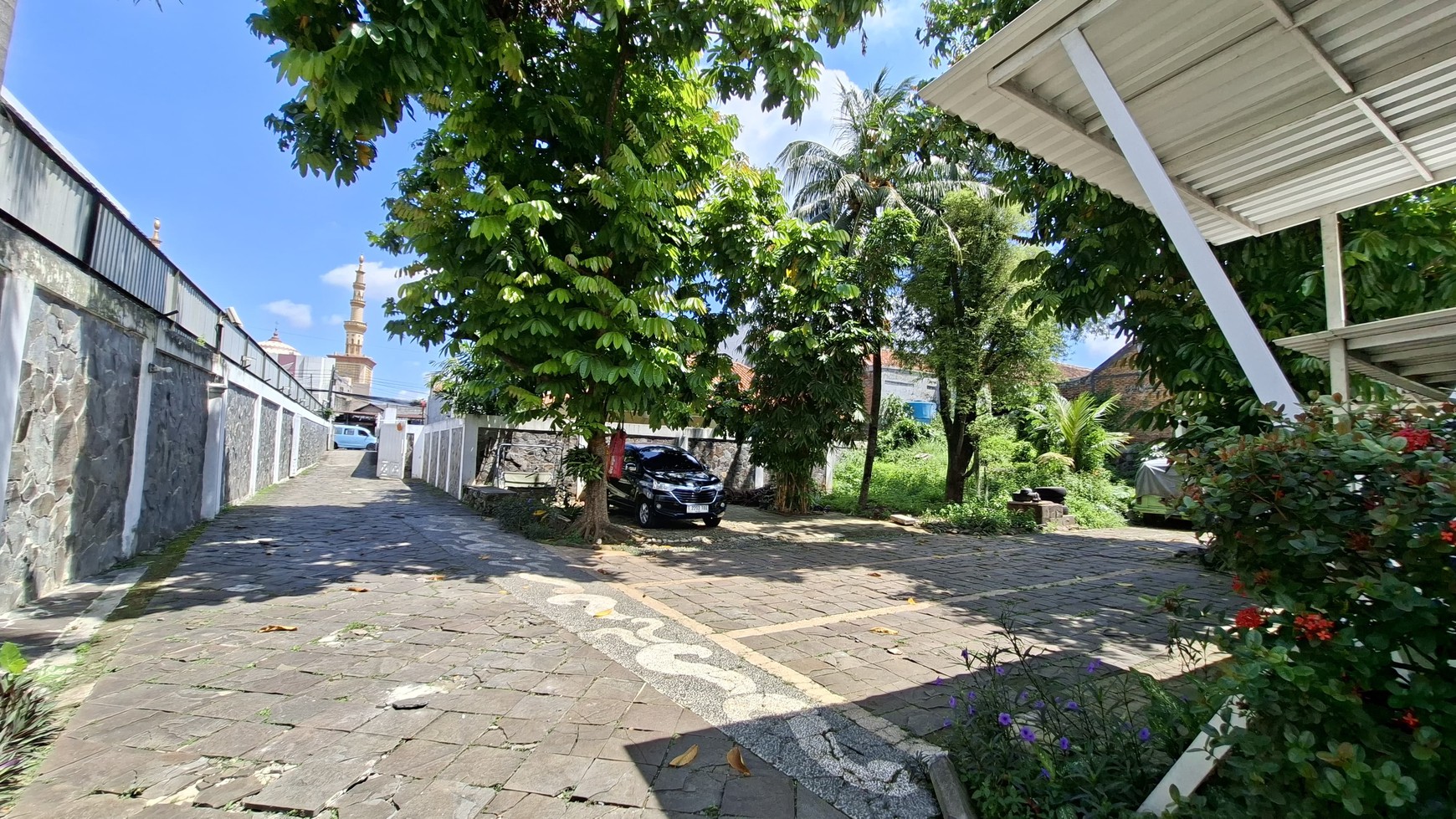 Tanah Luas Bonus 3 Rumah Siap Huni, Jl. Kahfi 1, Jagakarsa, Jakarta Selatan