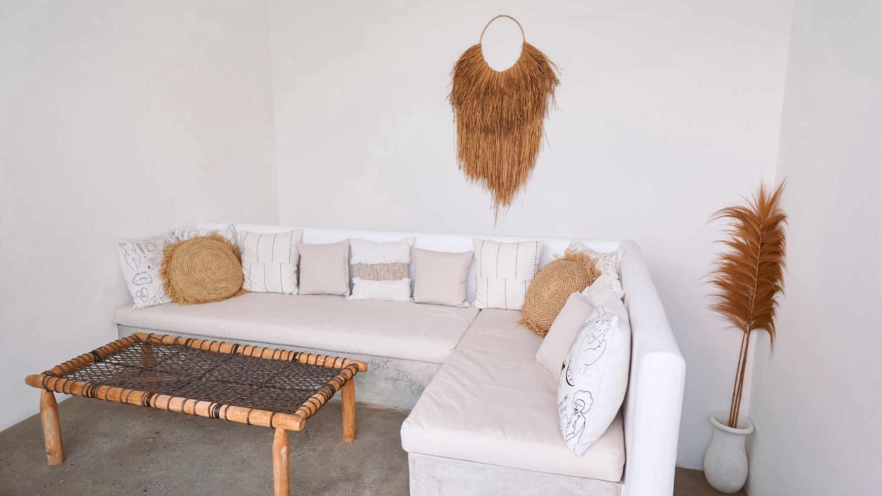 Leasehold - Stylish 3-Bedroom Villa Near L'Osteria Canggu, Bali