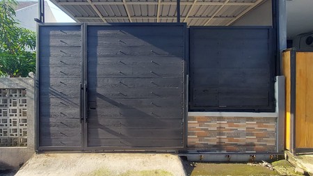 Dijual rumah di Graha Sukolilo Regency