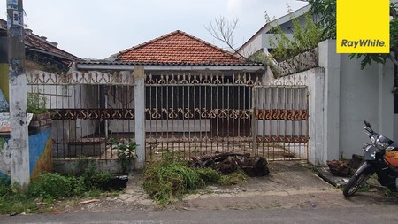 Dijual Rumah Pusat Kota di Jl Petemon Surabaya