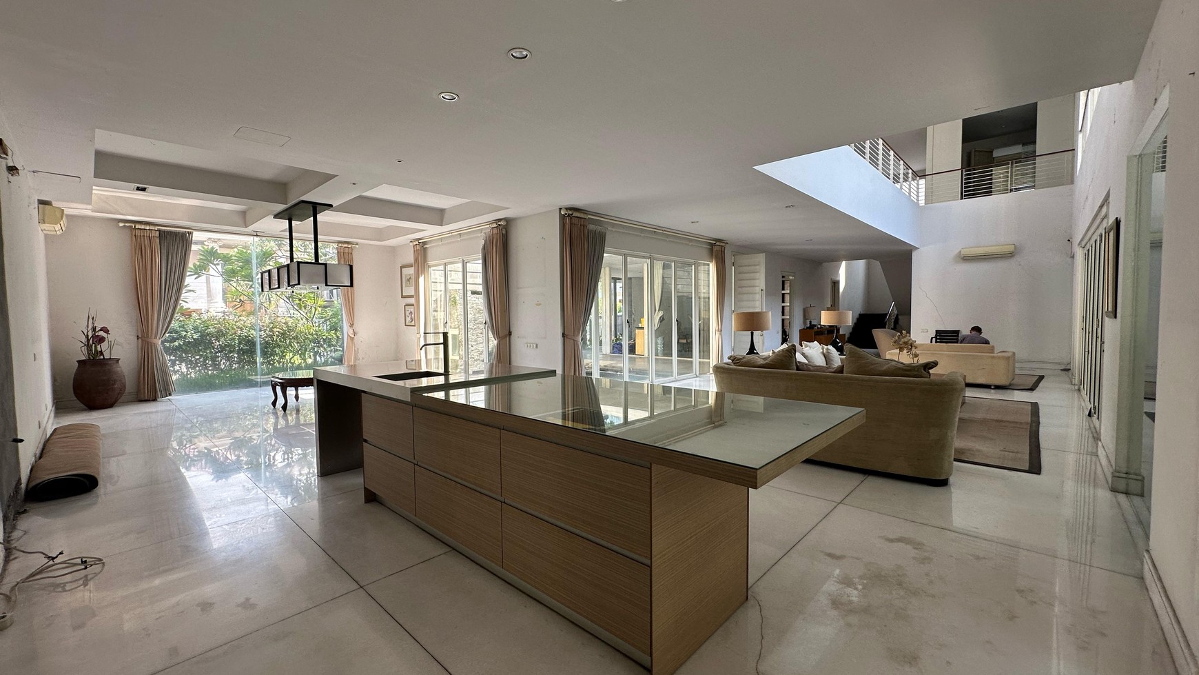 Rumah Dijual Darmo Hill Surabaya