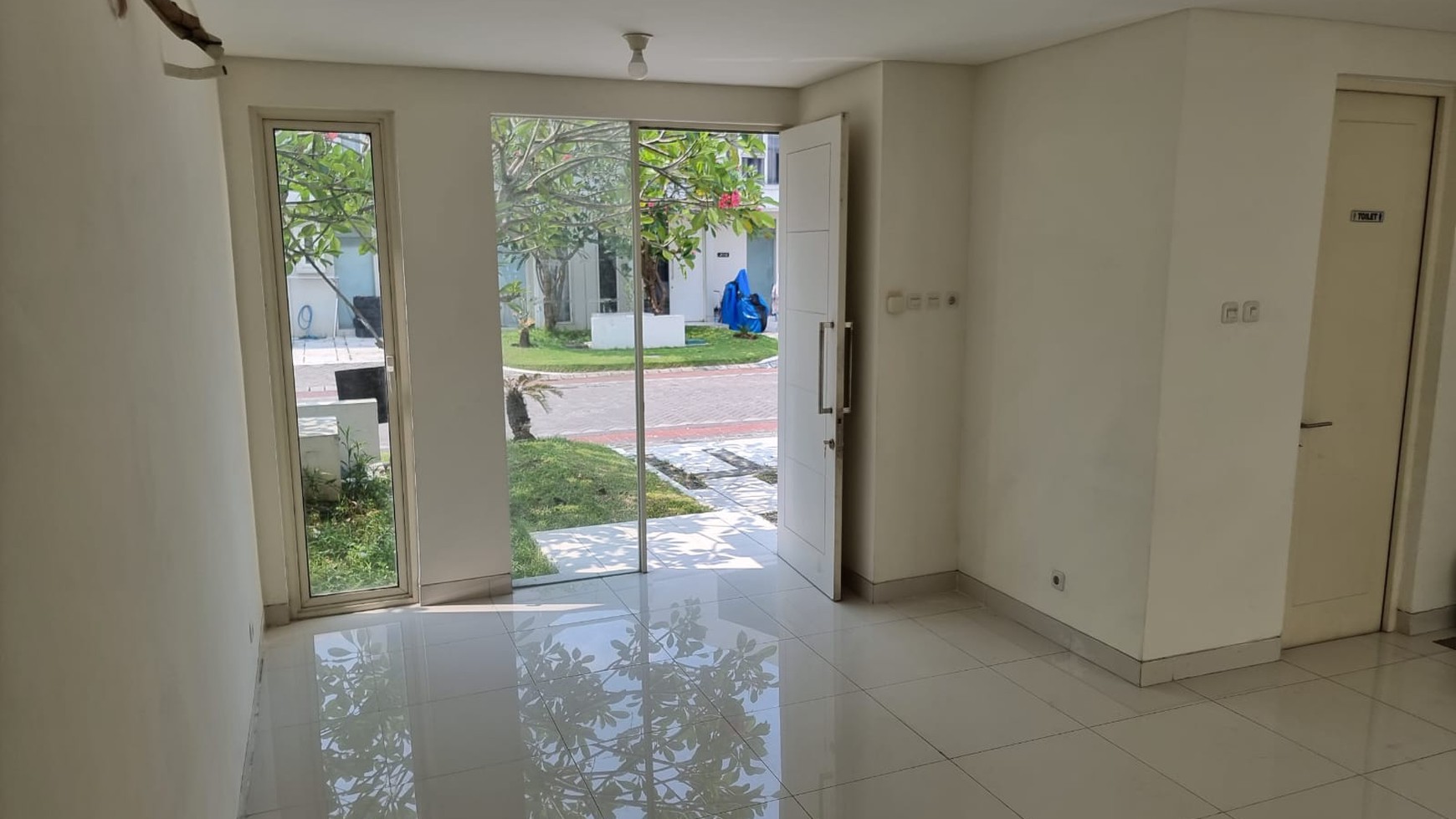 1894. Dijual Rumah Grand Pakuwon Tandes