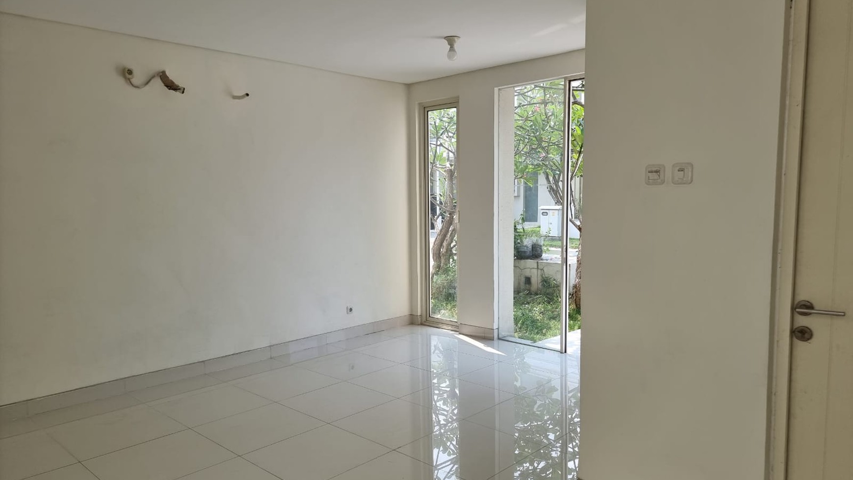 1894. Dijual Rumah Grand Pakuwon Tandes