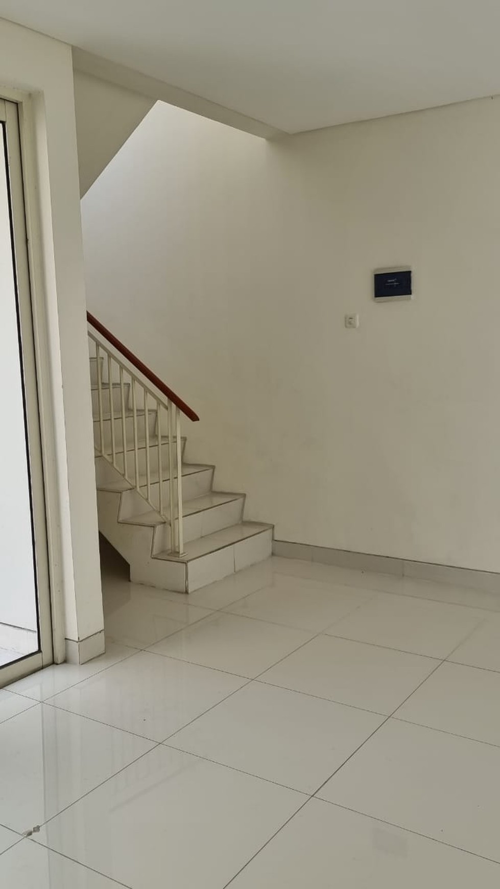 1894. Dijual Rumah Grand Pakuwon Tandes