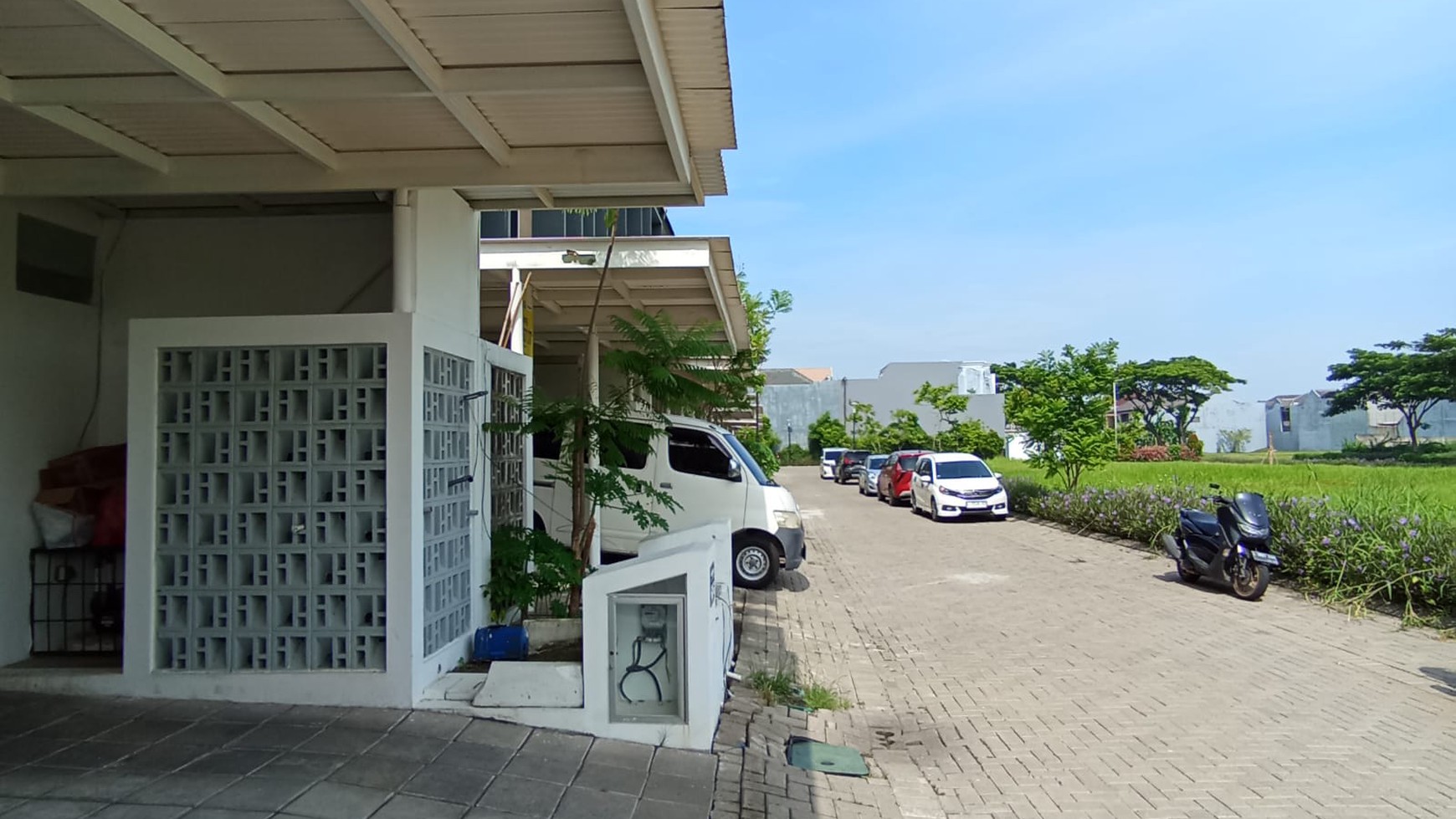 Rumah Cluster Oakwood Royal Residence, Surabaya