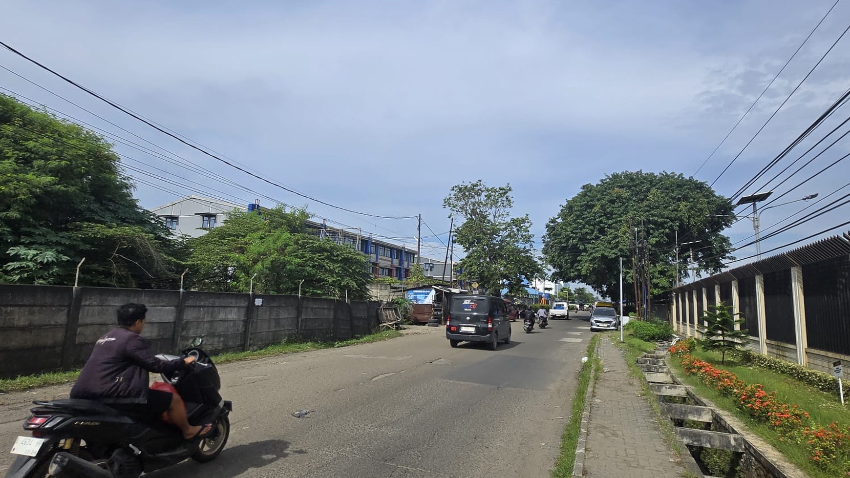 Tanah industri dan Pergudangan luas 20.250 m2 lokasi strategis dekat pintu tol Balaraja barat.