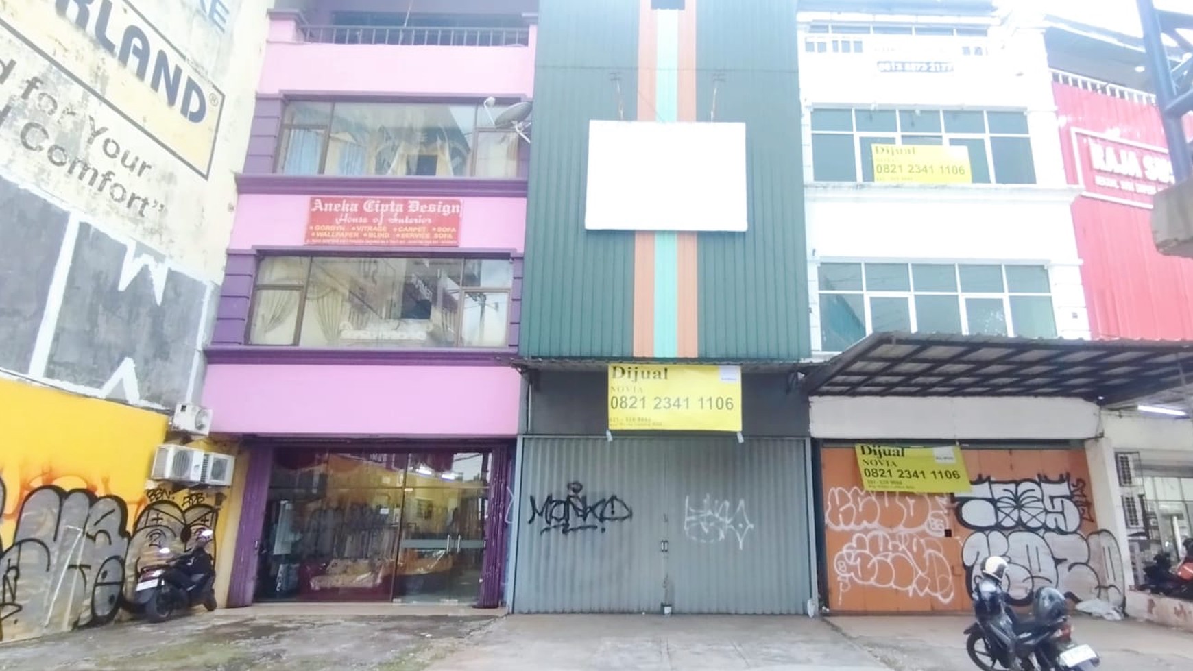 Dijual ruko 2 gandeng strategis di Jalan Raya Serpong dekat tangga penyebrangan sebrang perumahan Less Belles Mainson