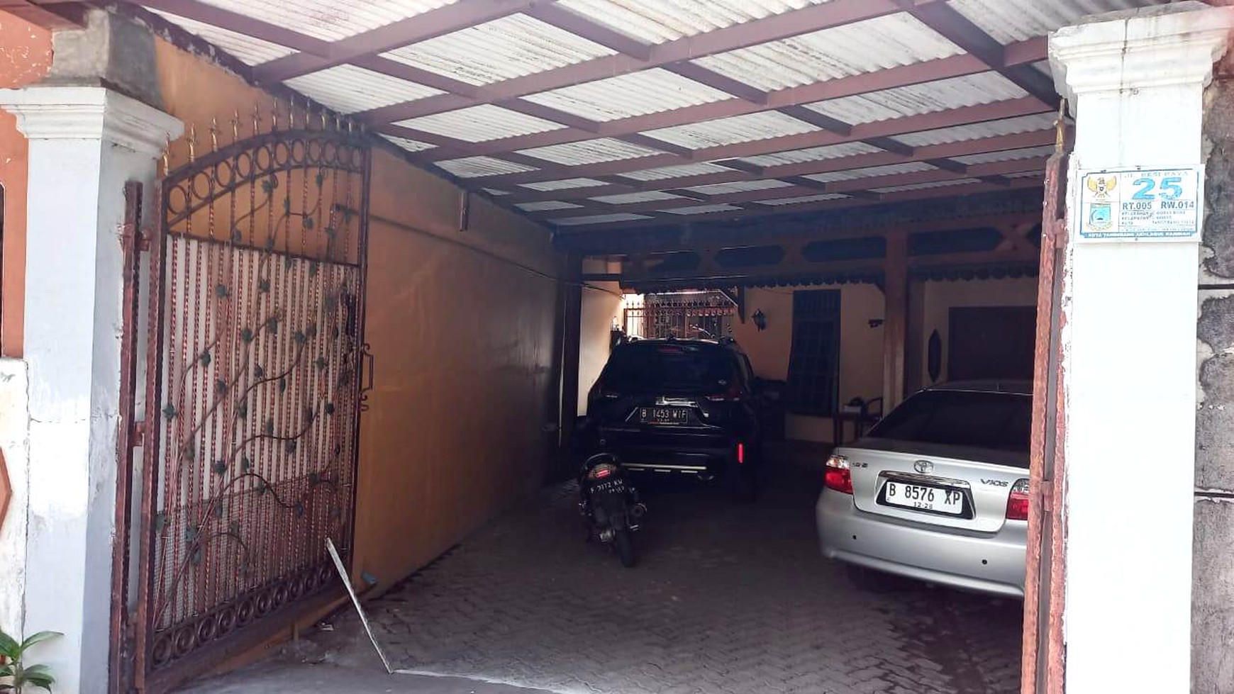 Dijual Rumah Siap Huni Jl. Besi Raya ,Perumnas   2 - Tangerang