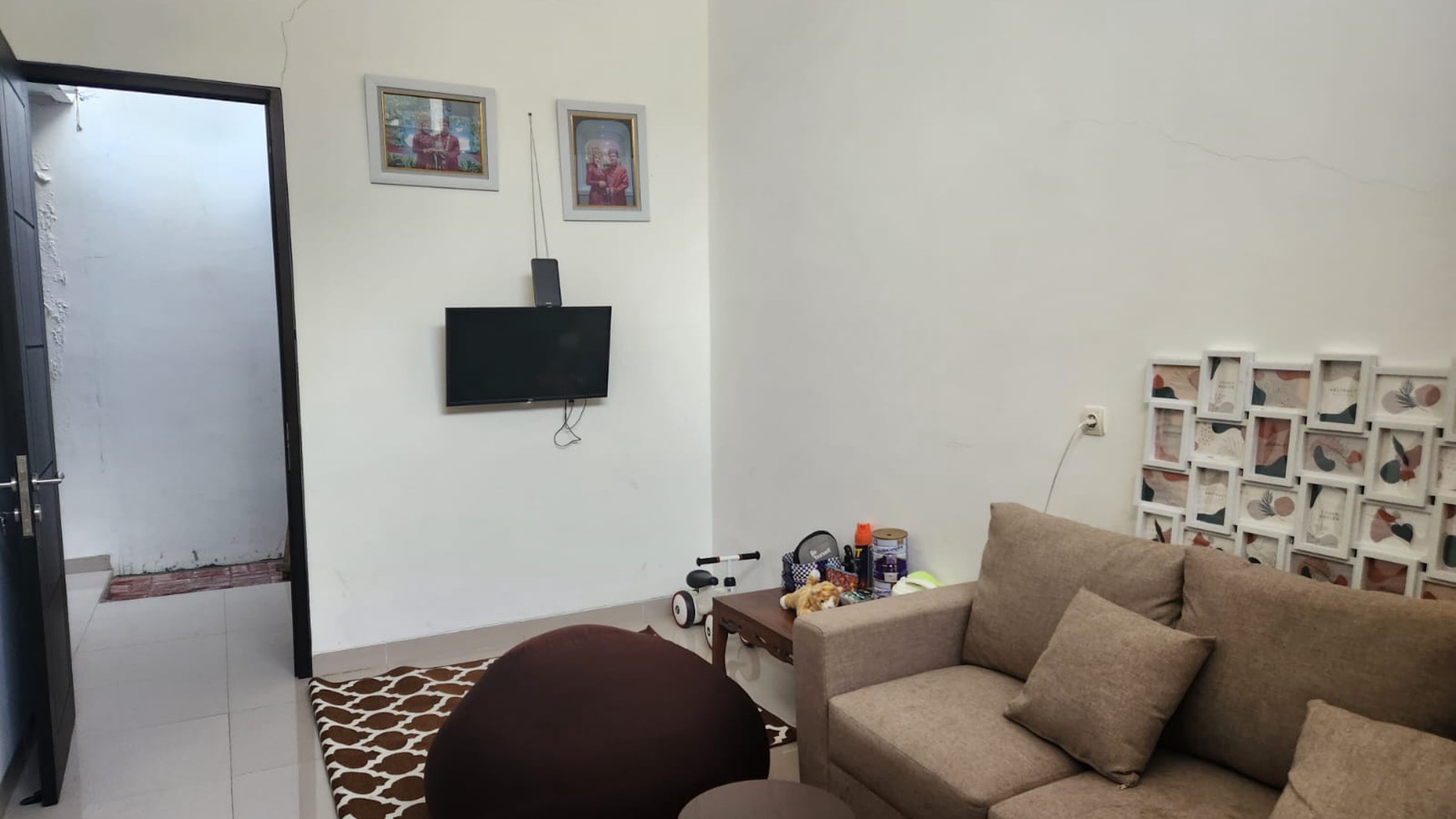 Rumah Minimalis Bagus Siap Huni di Puri Bintaro Hijau Pondok Aren Tangerang Selatan.