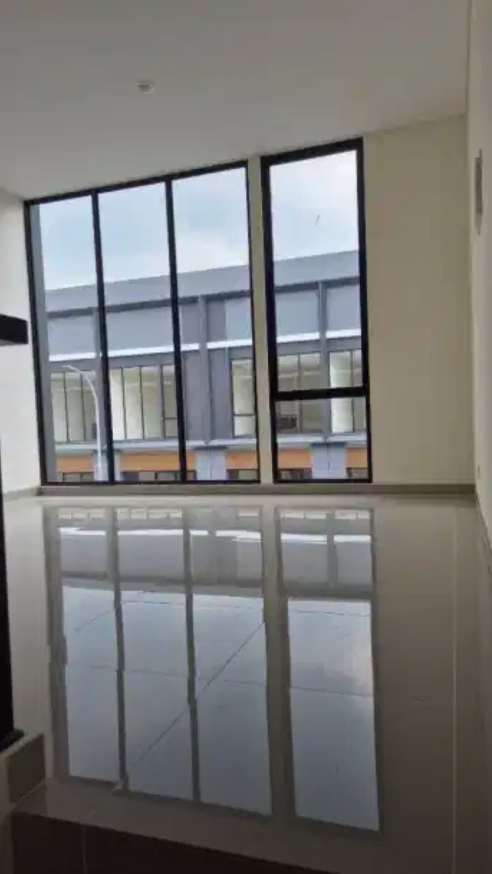 Rent. Ruko brand new di ruko Hampton Avenue, Gading Serpong