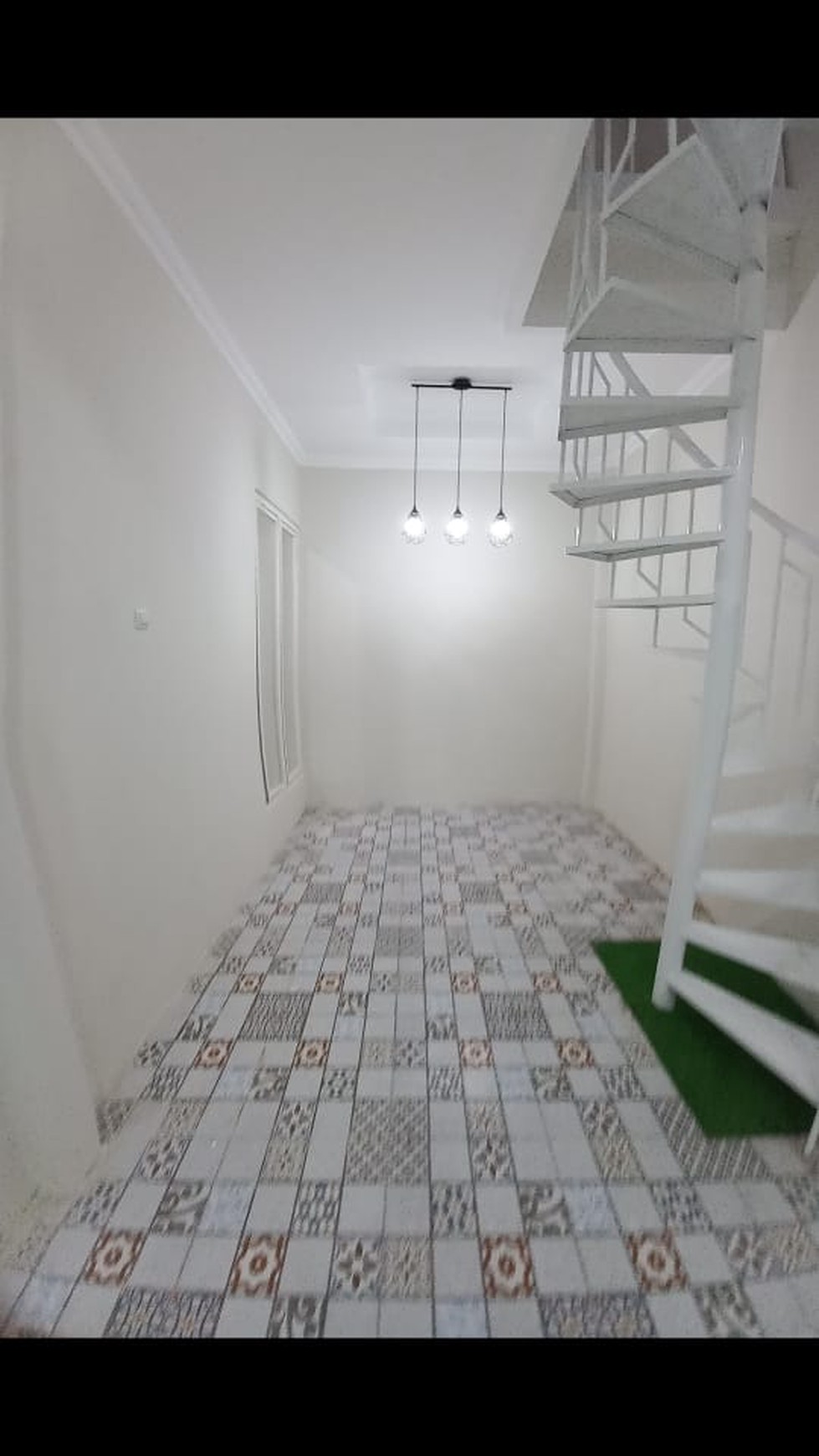 Dijual rumah bagus 2 lantai di wisata semanggi Surabaya Timur