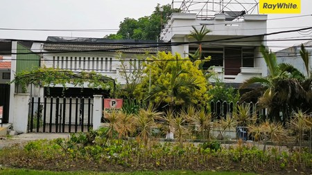 Dijual Rumah 2 lantai di Jalan Tenggilis Mejoyo Surabaya