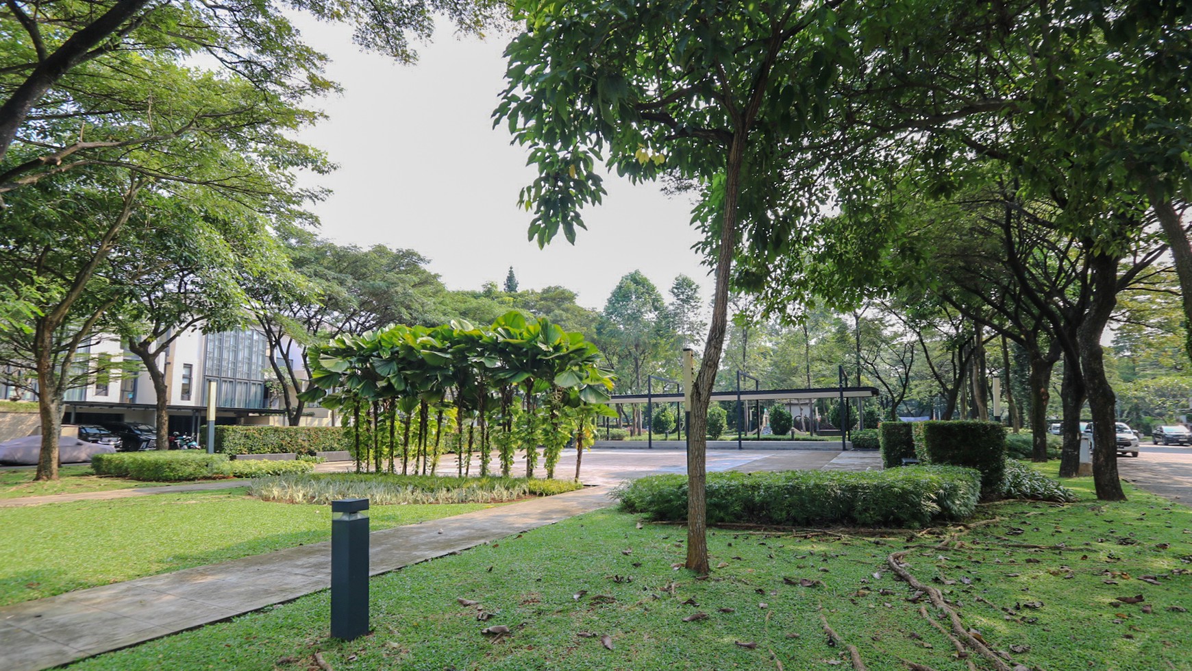 RUMAH MEWAH LANCEWOOD NAVAPARK BSD CITY, DEKAT BOTANIC PARK, CBD BSD