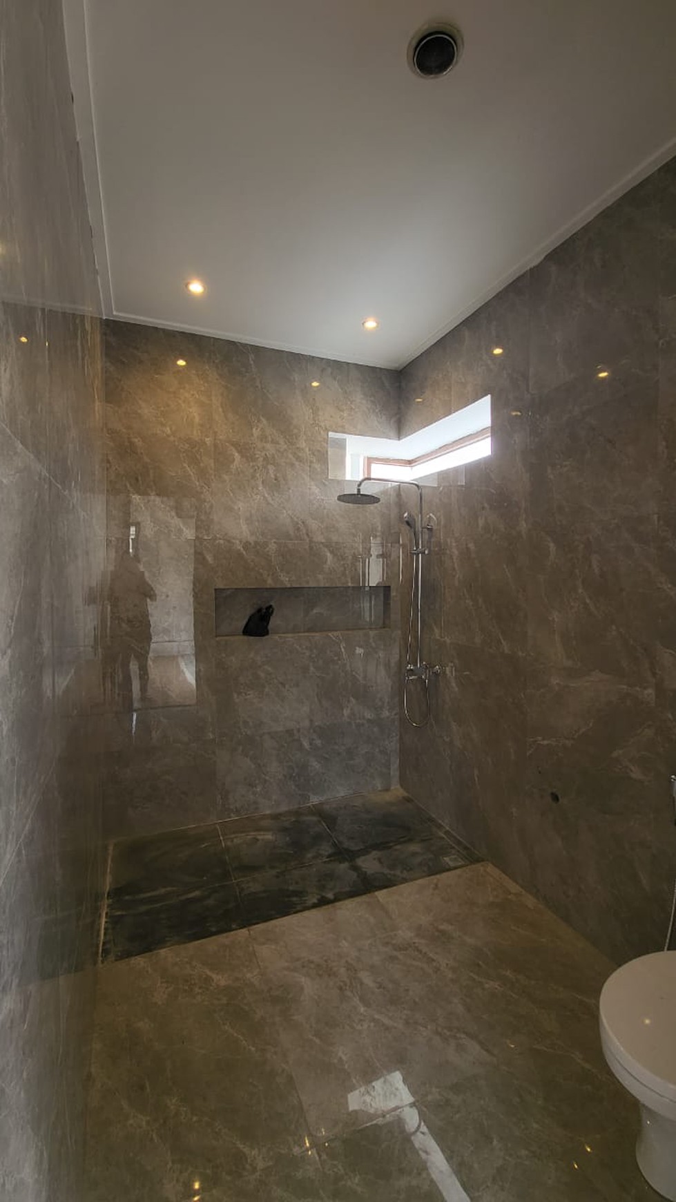 Rumah Bagus Di Discovery Fiore Bintaro Jaya Sektor 9