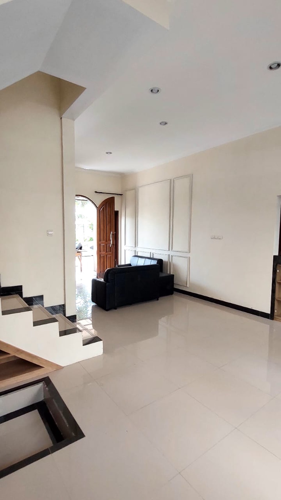 Rumah 2 lantai Dalam Perum Jambon Residence Kricak Tegalrejo Yogyakarta
