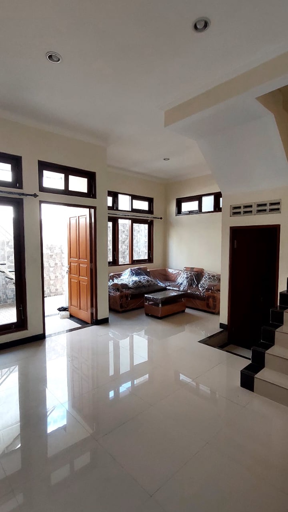 Rumah 2 lantai Dalam Perum Jambon Residence Kricak Tegalrejo Yogyakarta