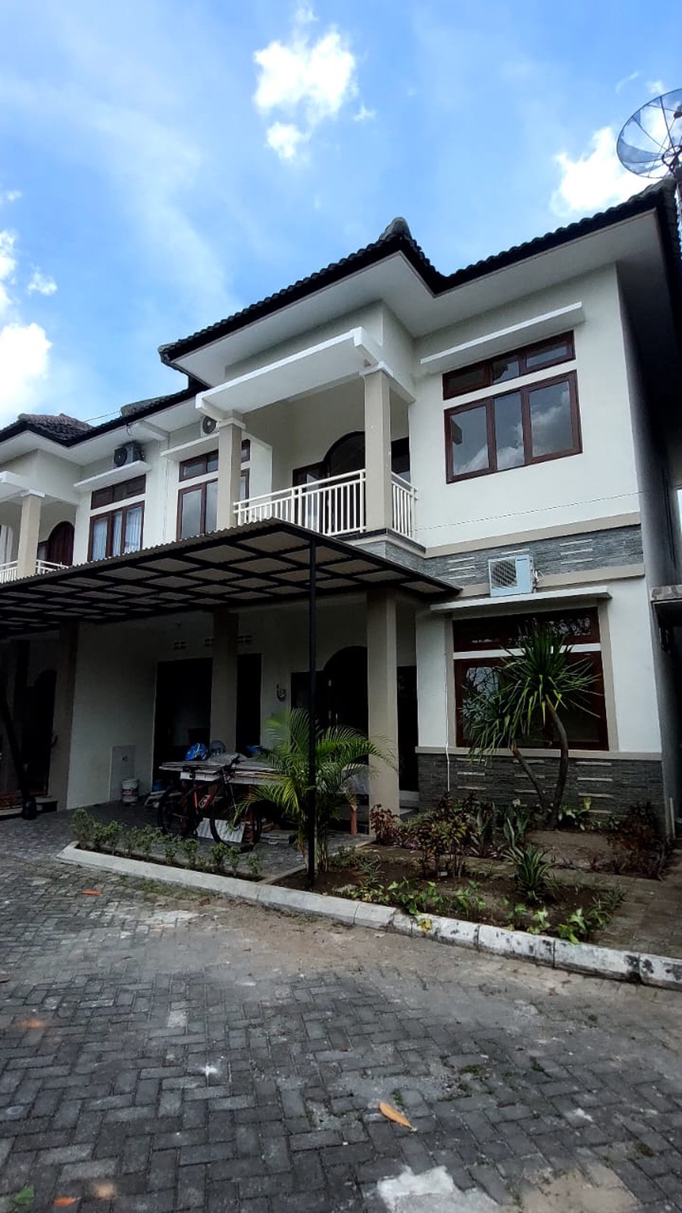 Rumah 2 lantai Dalam Perum Jambon Residence Kricak Tegalrejo Yogyakarta