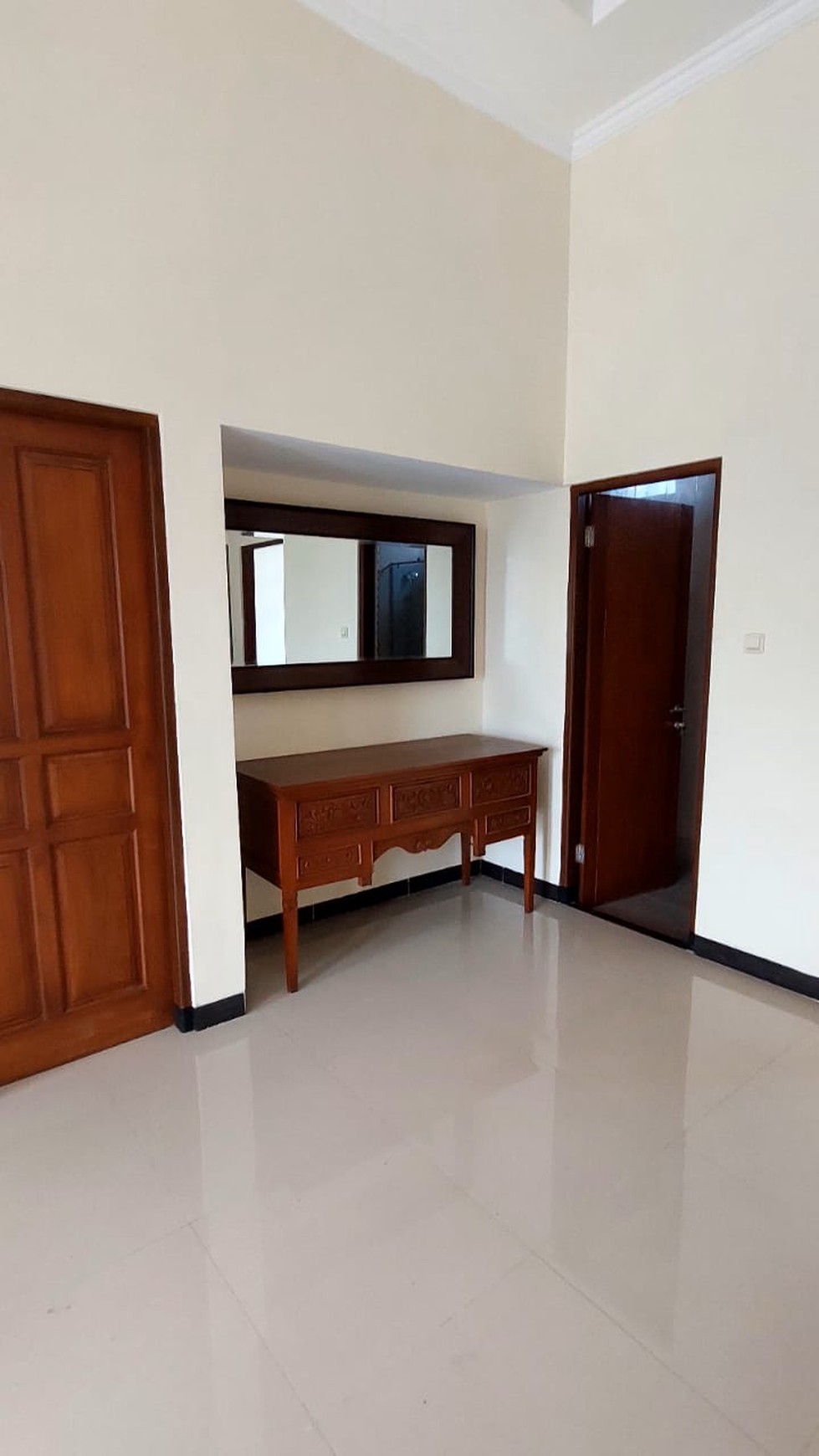 Rumah 2 lantai Dalam Perum Jambon Residence Kricak Tegalrejo Yogyakarta