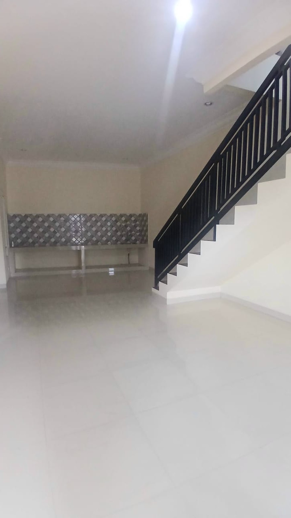 Rumah Bagus Di Jl Pondok Aren Tangerang Selatan