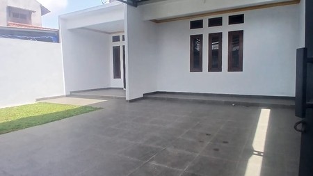 Rumah Bagus Di Jl Masjid Nurul Fajri Pondok Aren Tangerang Selatan