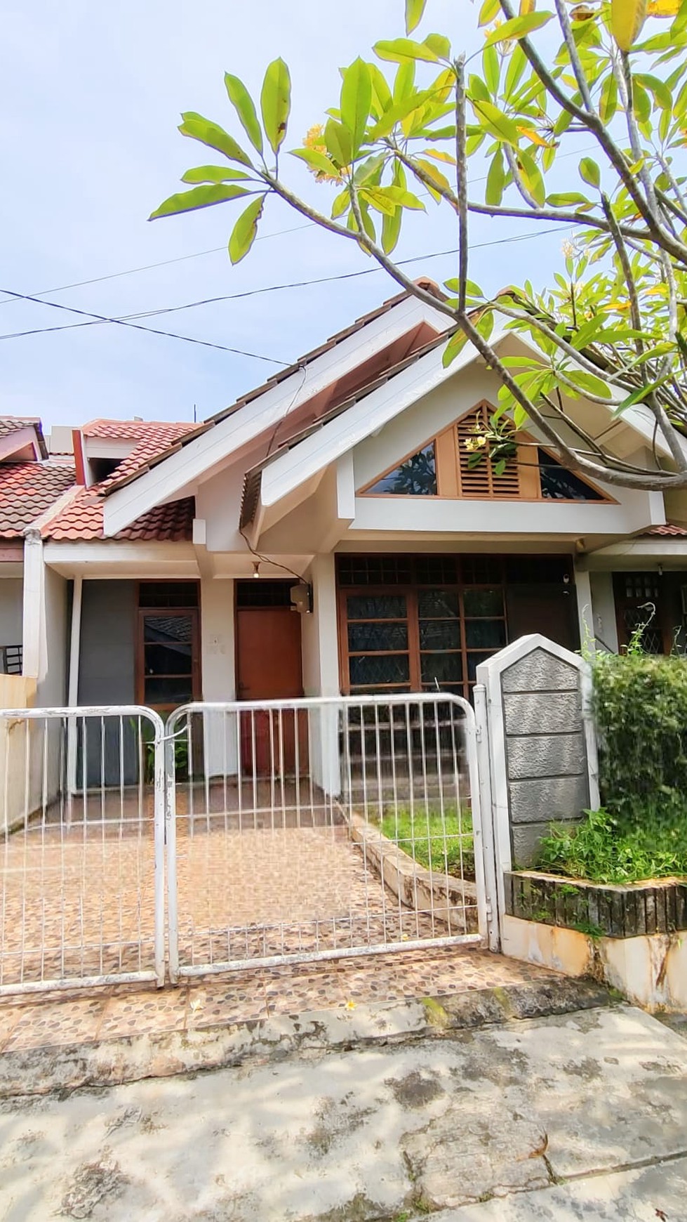 Rumah Bagus Di Nusa Loka BSD Tangerang Selatan
