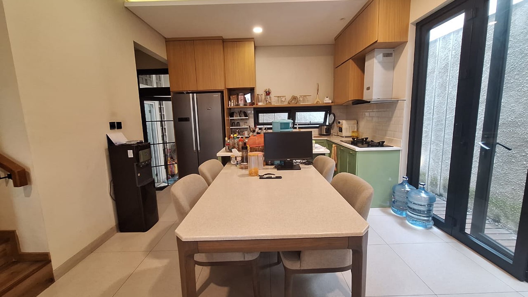 Rumah Bagus Di Mahagoni Park Graha Raya Bintaro Jaya