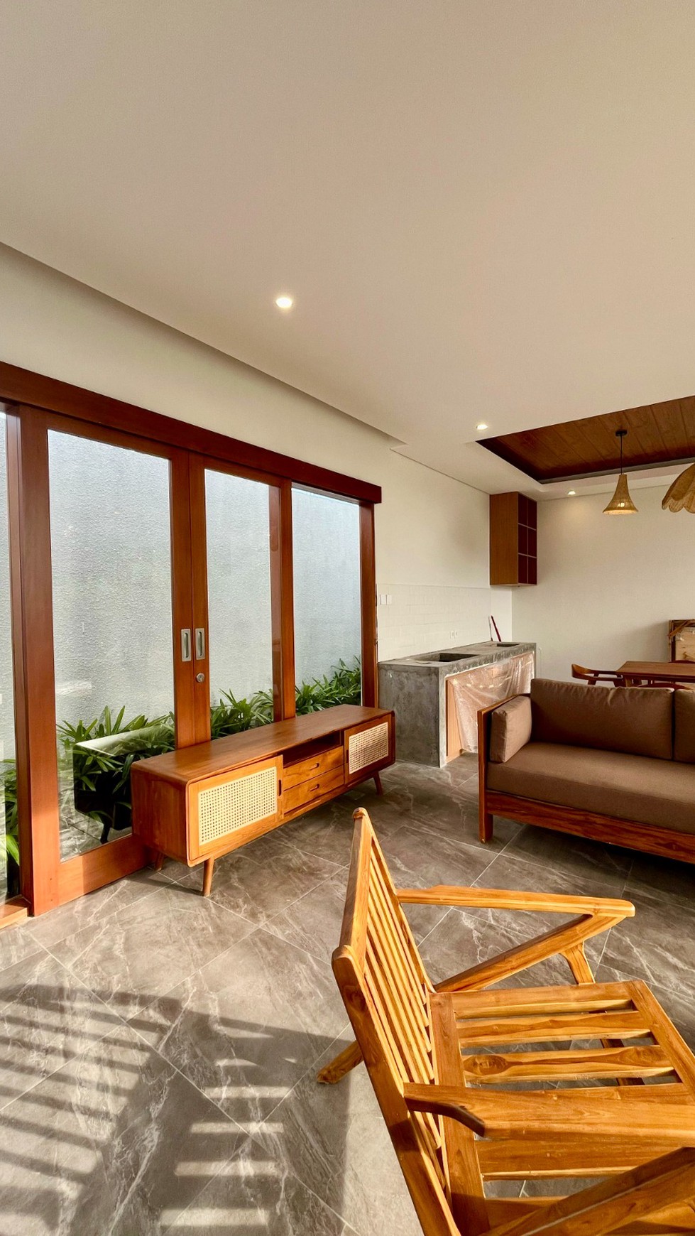 Villa 3 Bedrooms Leasehold Close Seminyak Bali