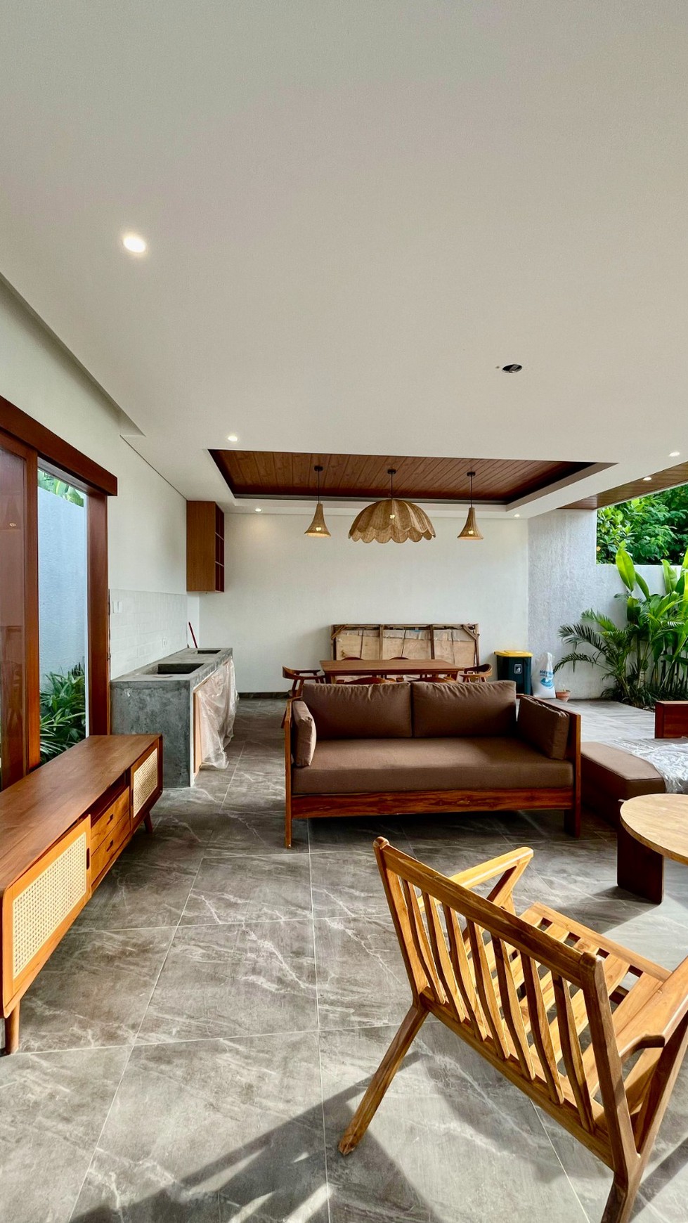 Villa 3 Bedrooms Leasehold Close Seminyak Bali