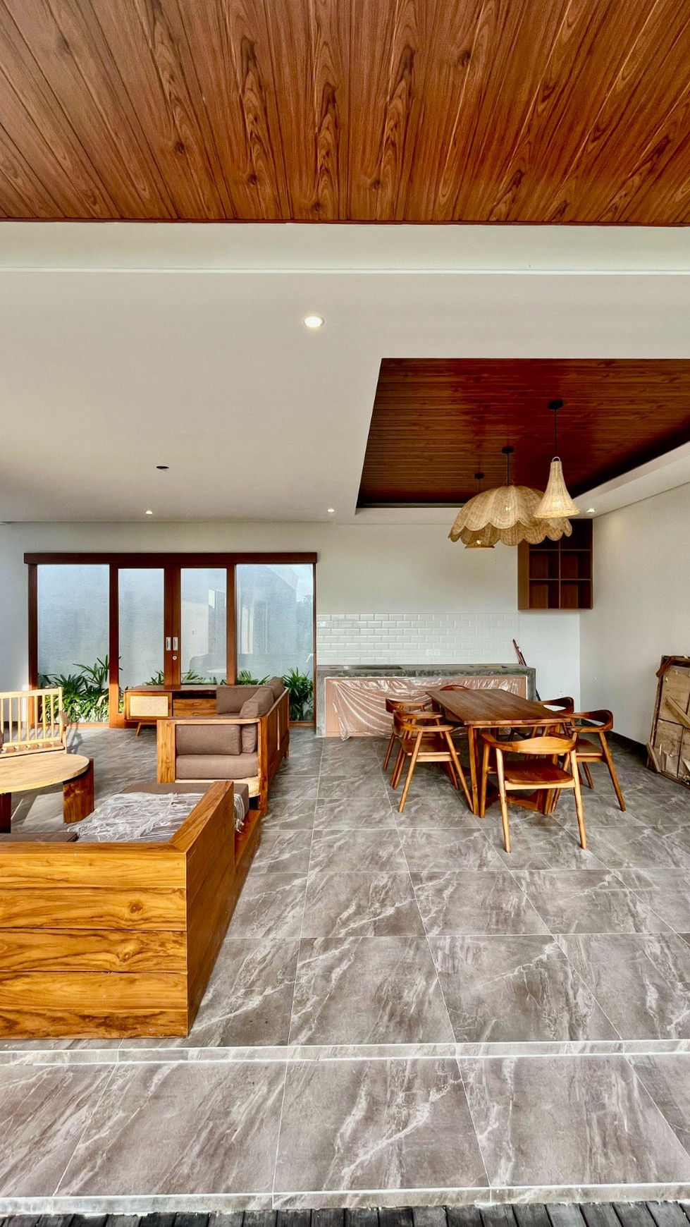 Villa 3 Bedrooms Leasehold Close Seminyak Bali