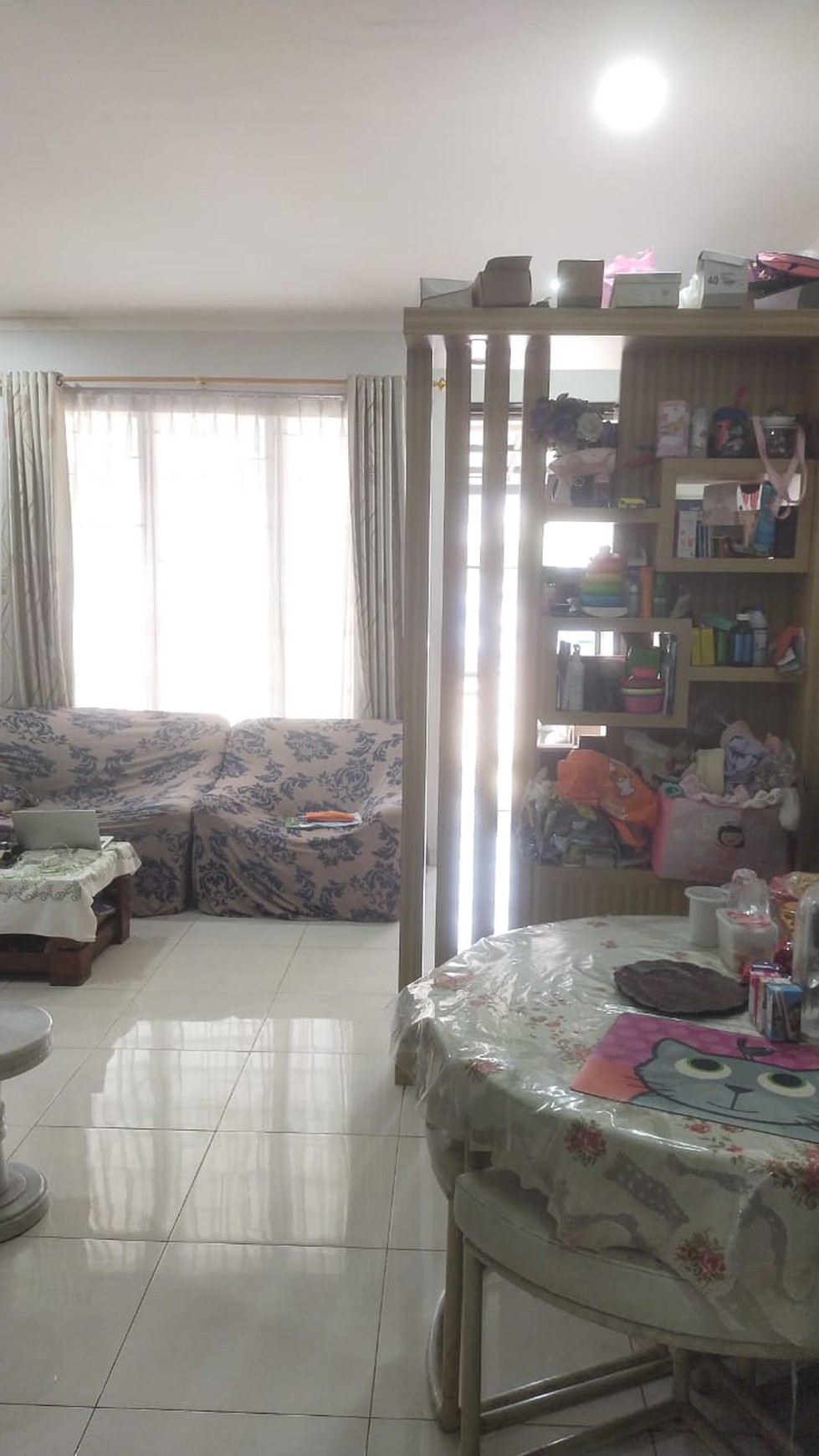 Rumah asri dan tenang di cluster Viola Graha Raya