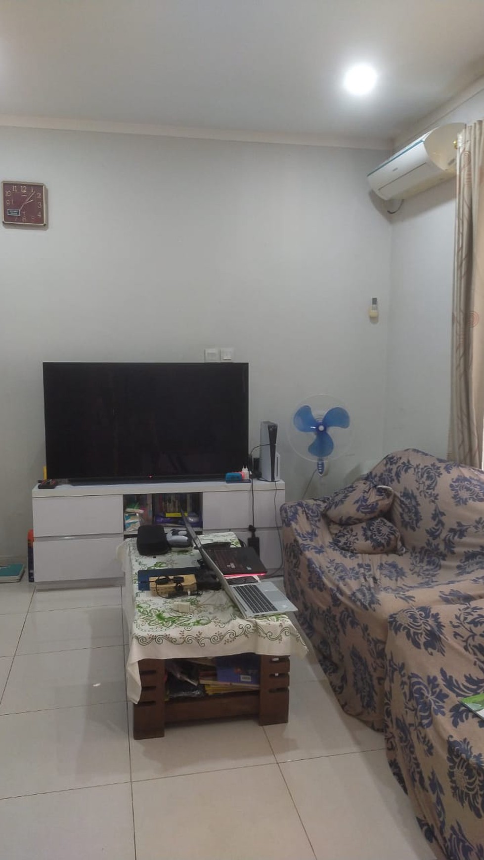 Rumah asri dan tenang di cluster Viola Graha Raya