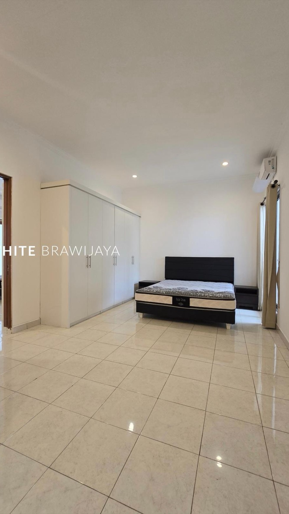 Rumah Mewah Siap Huni Area Kemang Dalam