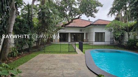 Rumah Mewah Siap Huni Area Kemang Dalam