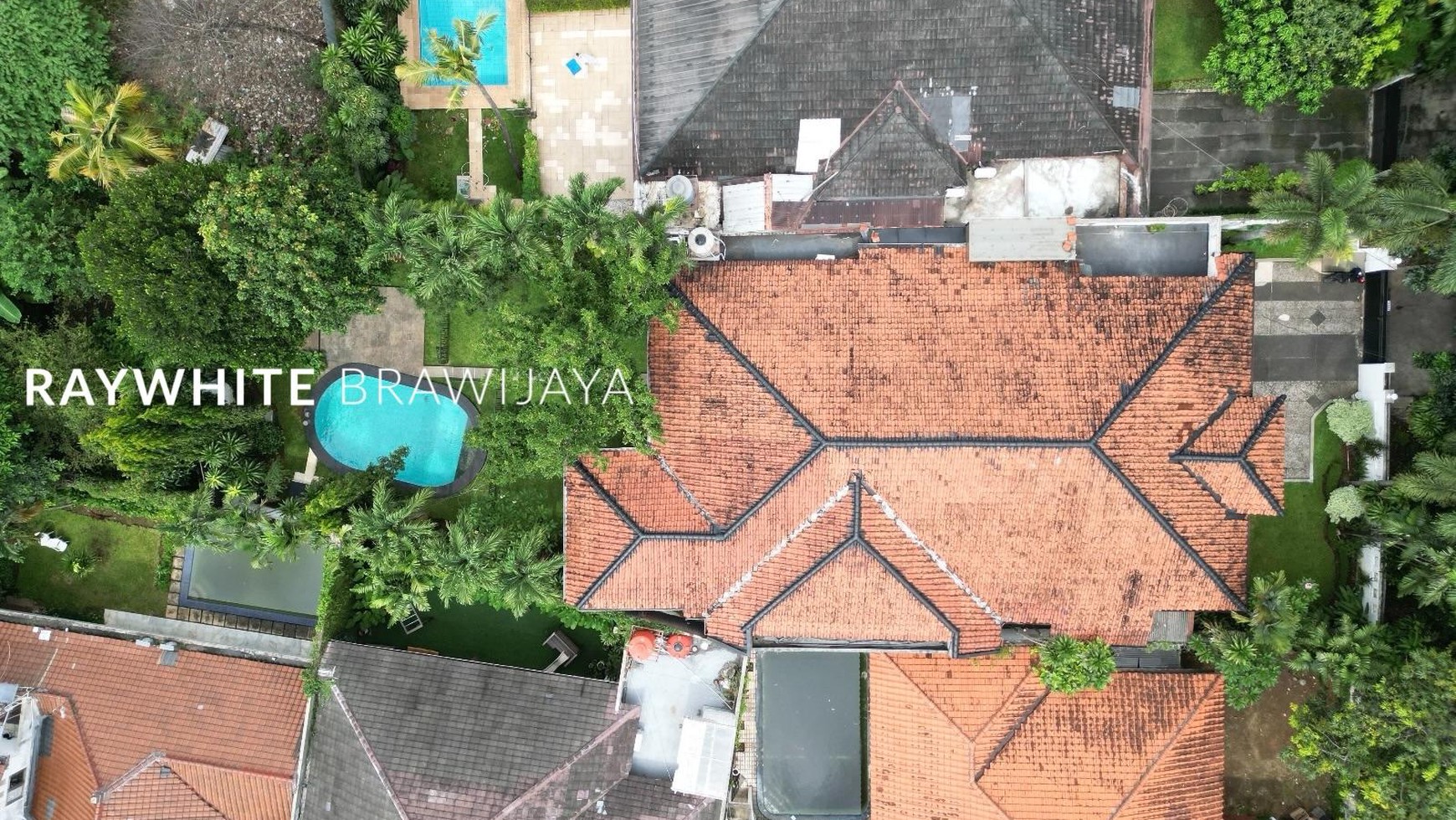 Rumah Mewah Siap Huni Area Kemang Dalam