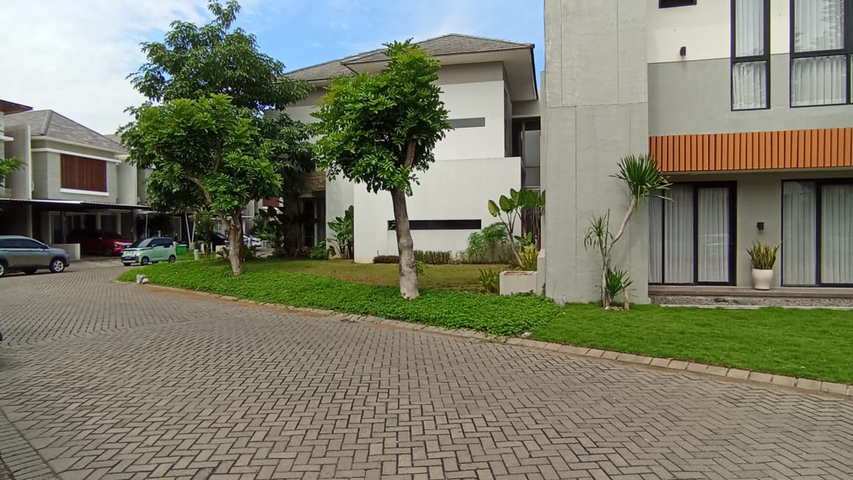 Rumah Cluster Greenwich Royal Residence, Surabaya