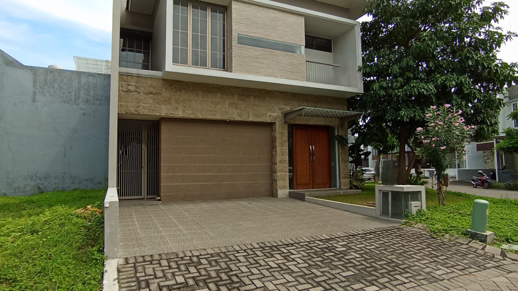 Rumah Cluster Greenwich Royal Residence, Surabaya