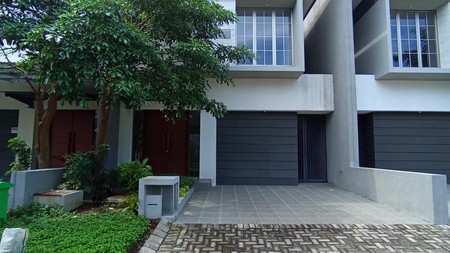 Rumah Cluster Greenwich Royal Residence, Surabaya