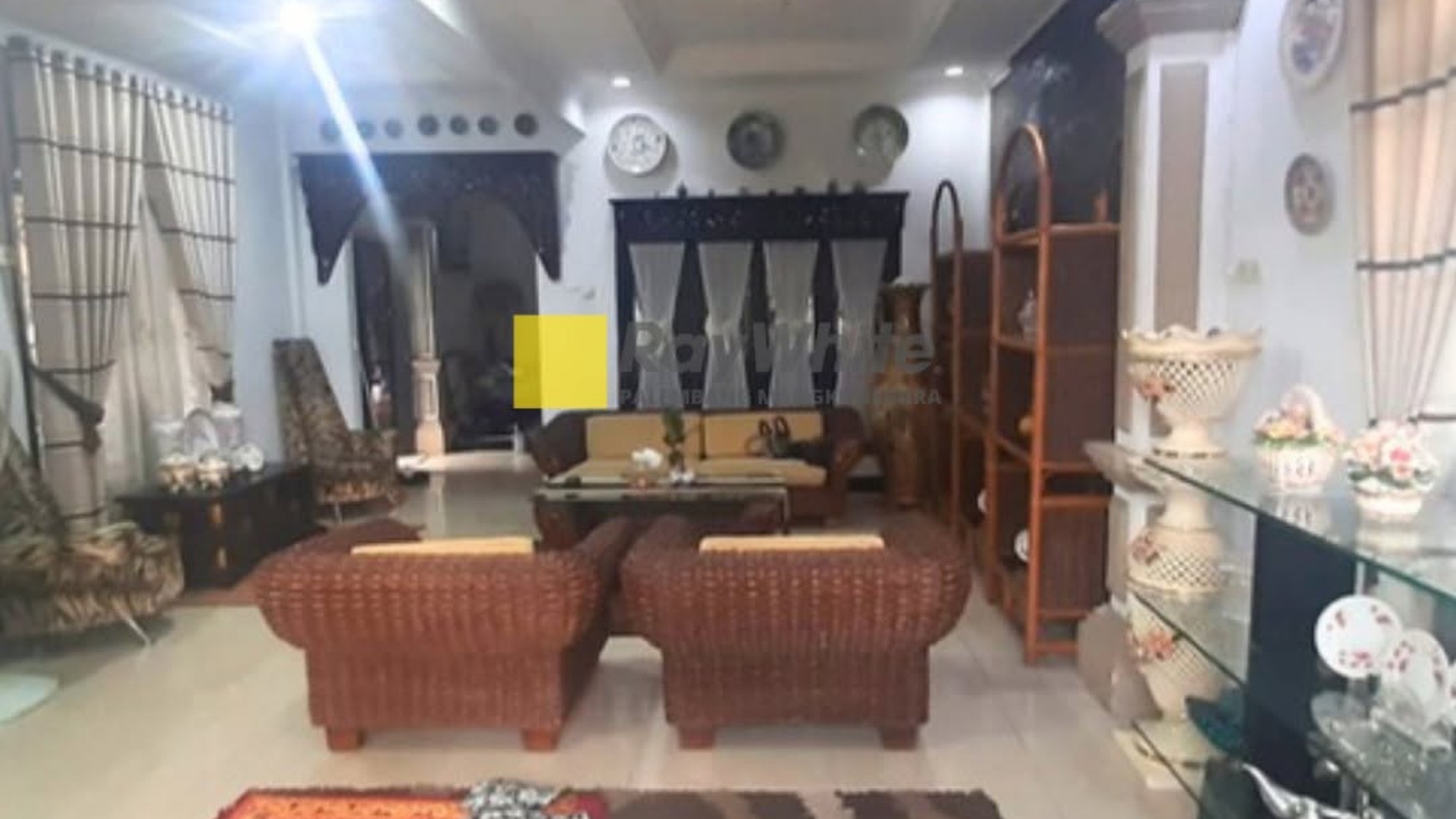 dijual cepat rumah mewah di maskerebet palembang