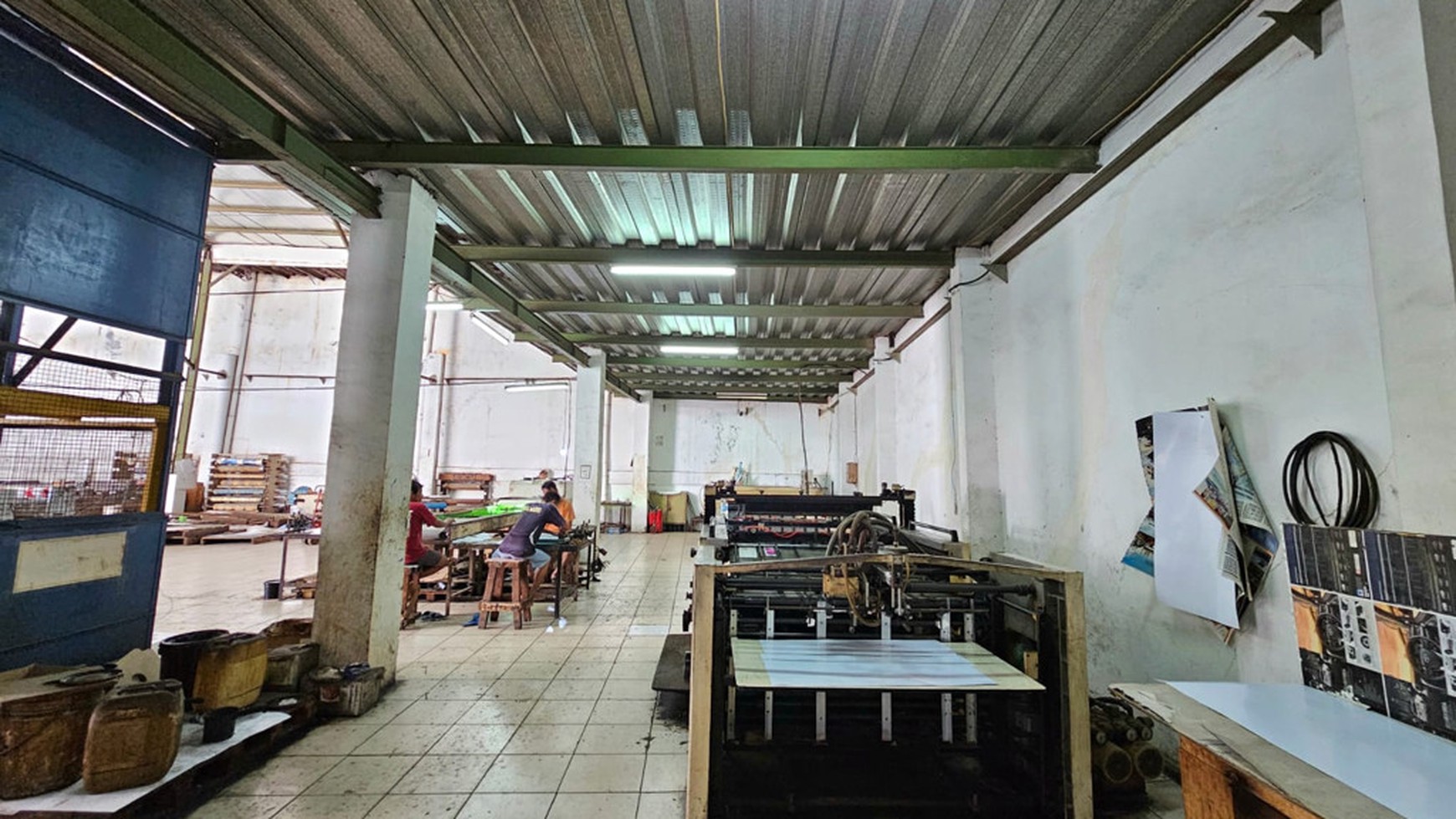 Gudang Bagus siap pakai luas 1000 m2 dan 2000 m2 di Bandengan Utara. Jakarta utara