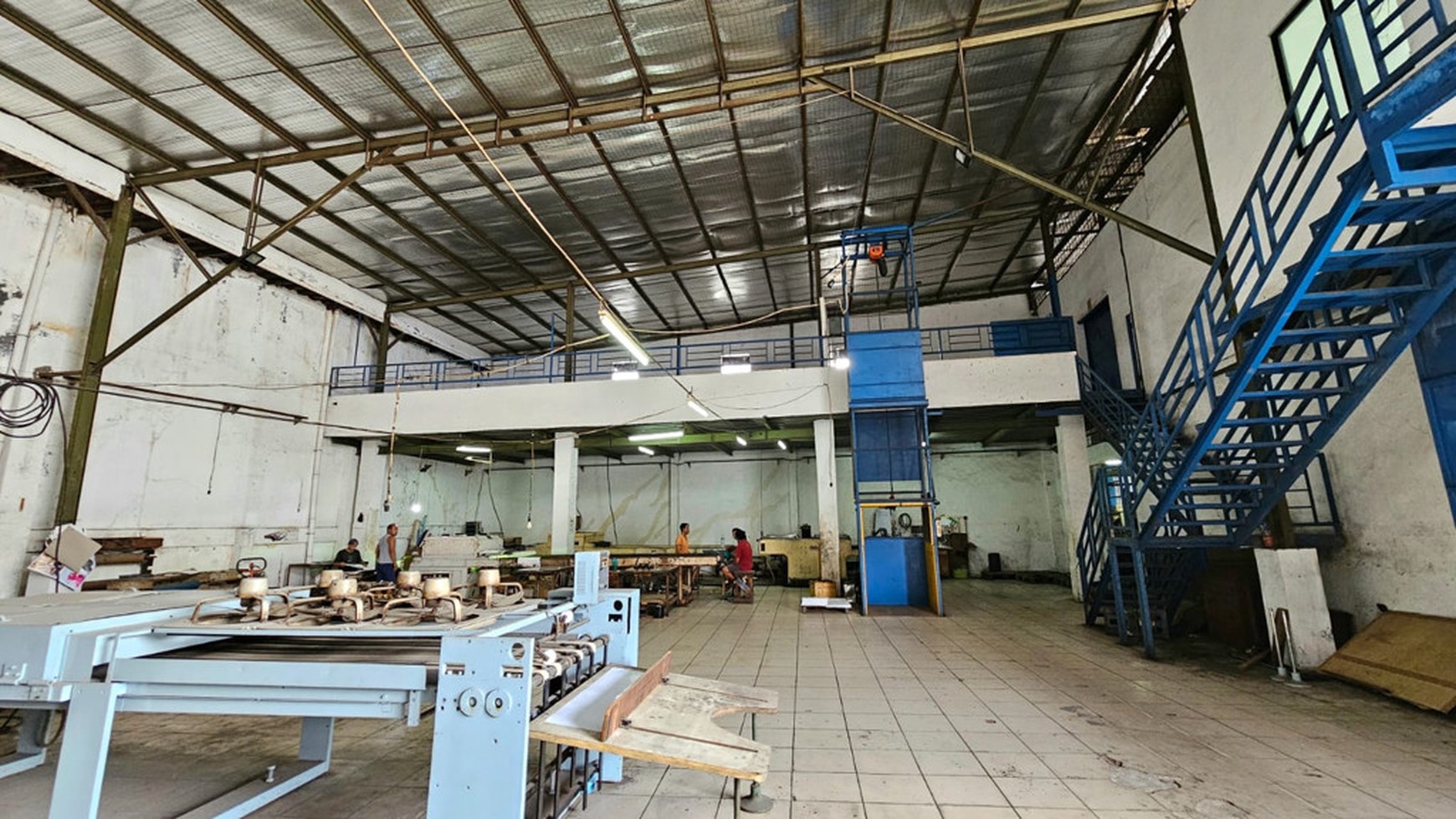 Gudang Bagus siap pakai luas 1000 m2 dan 2000 m2 di Bandengan Utara. Jakarta utara